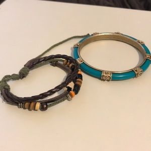 2 bracelets
